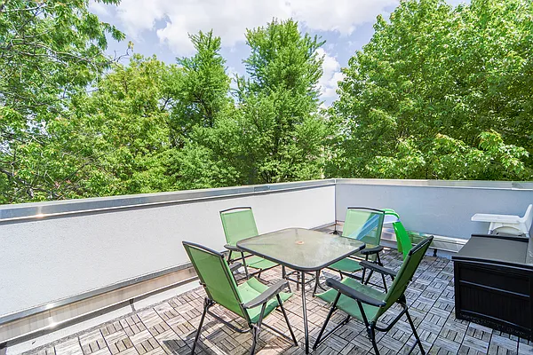 Rented by Corcoran | media 23