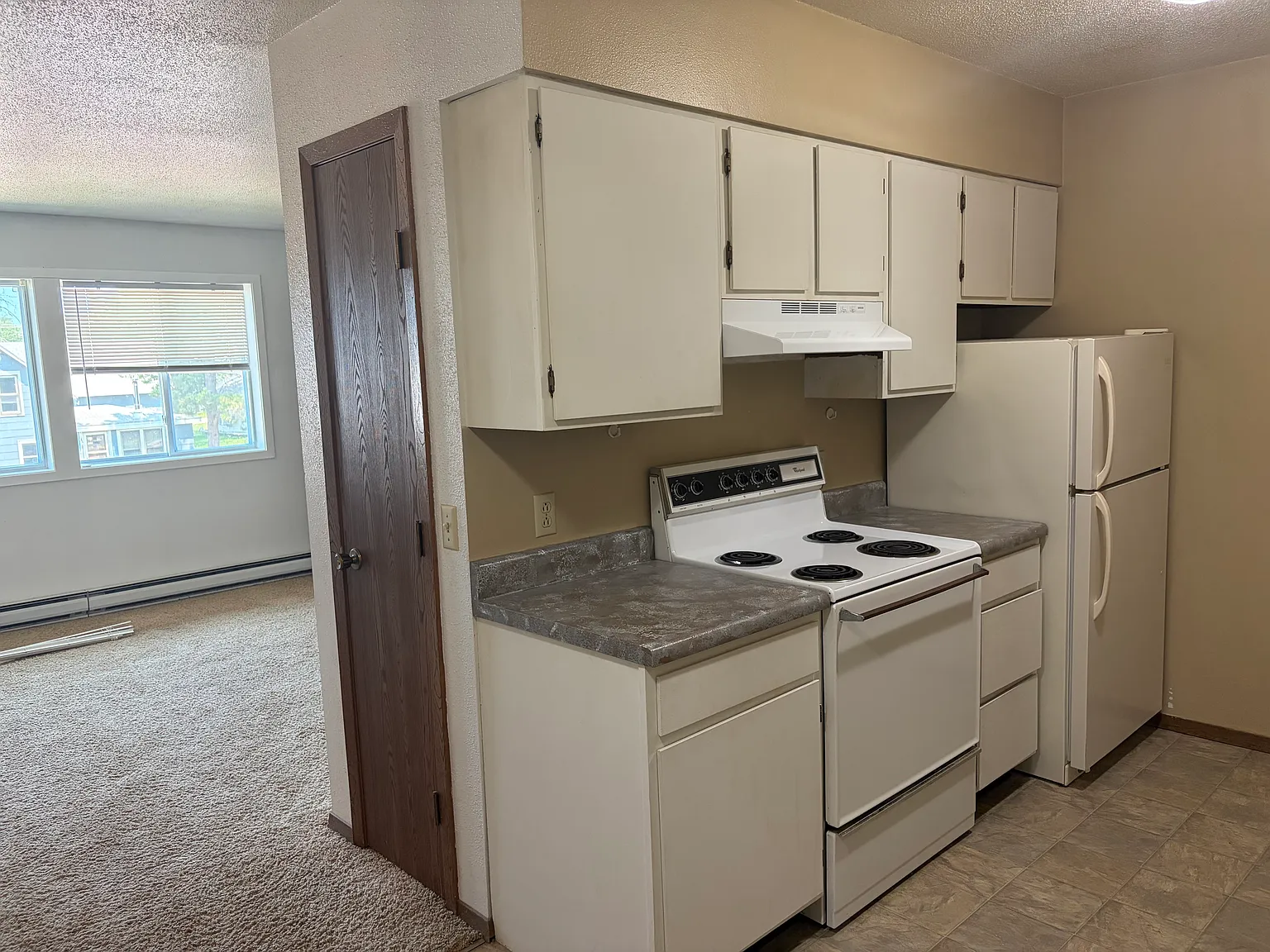1 bed, 585 sqft, $790 — Photo 4