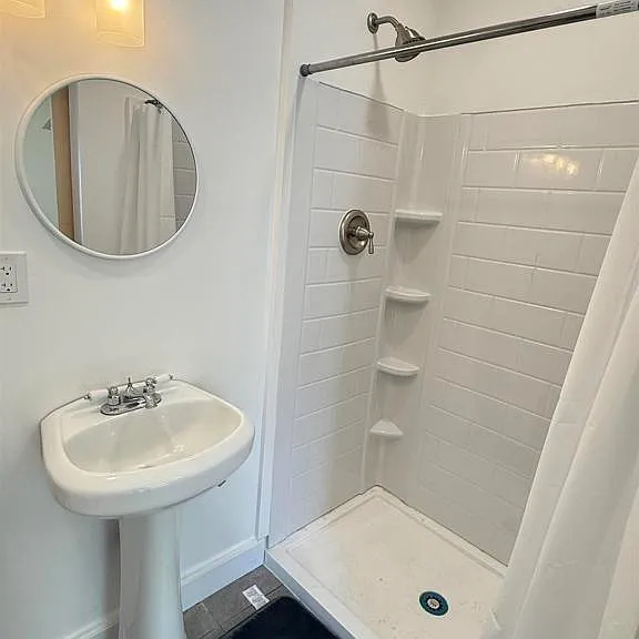 2624 Caulfield Dr — Photo 8