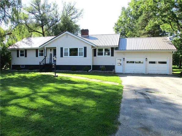 7739 Roberts St, Canastota, NY 13032
