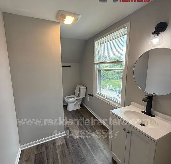 4845 N 44th St — Photo 11
