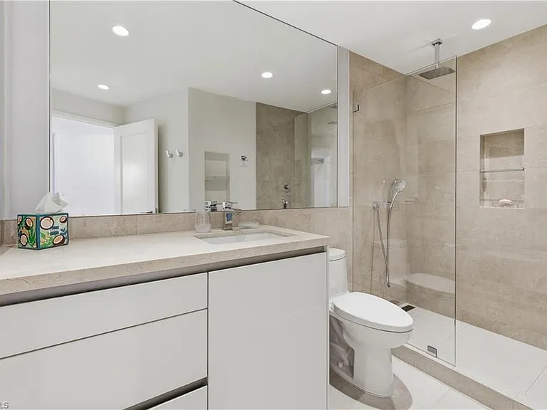 8665 Bay Colony Dr #2001 — Photo 31