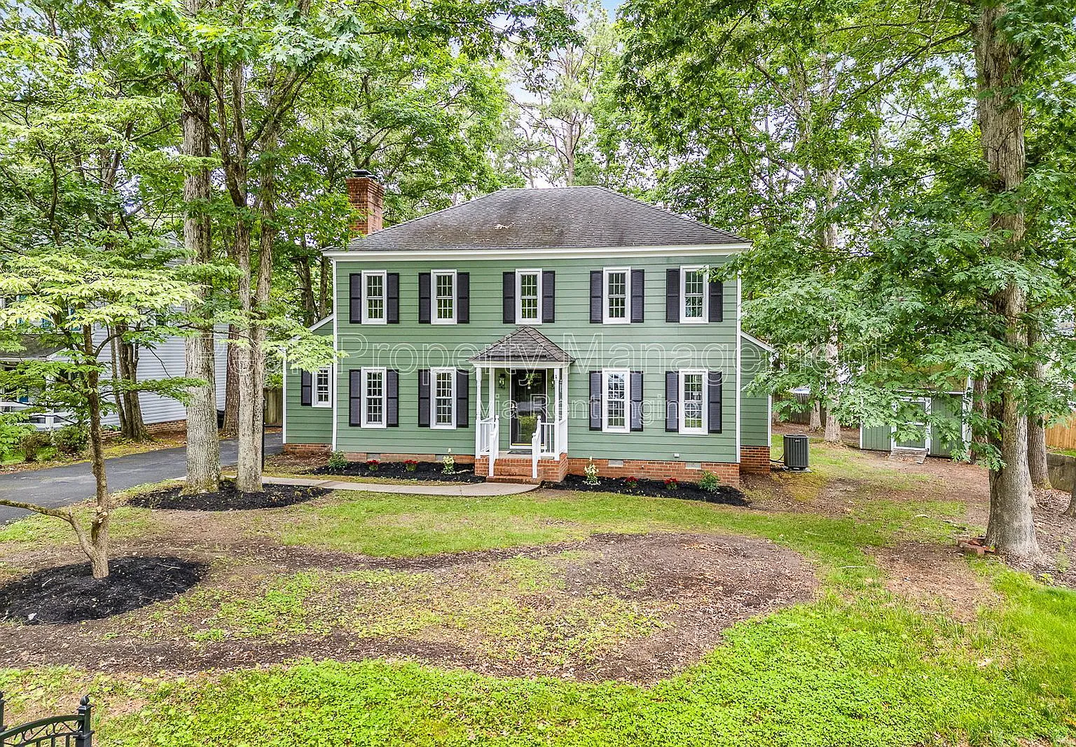 4 bed, 3.0 bath, 2012 sqft, $2,950 — Photo 1