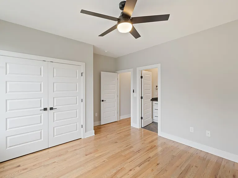1810B Delta Ave — Photo 11
