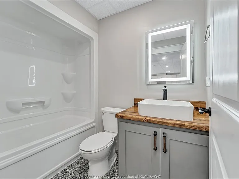15 Renaud Dr #201 — Photo 17