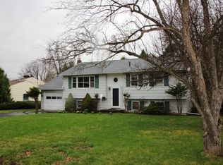 125 Parkway Dr, Cobleskill, NY 12043