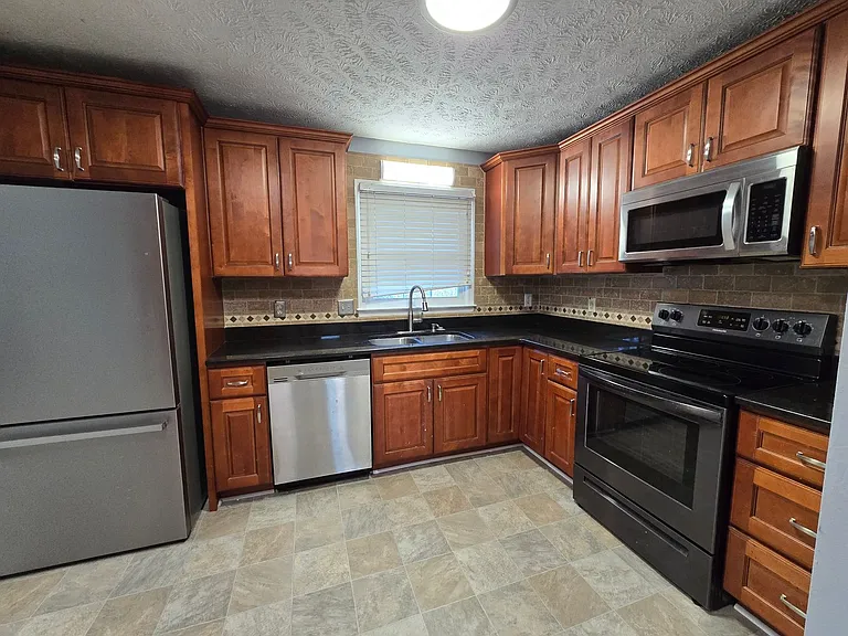 6957 Bone Creek Dr — Photo 18