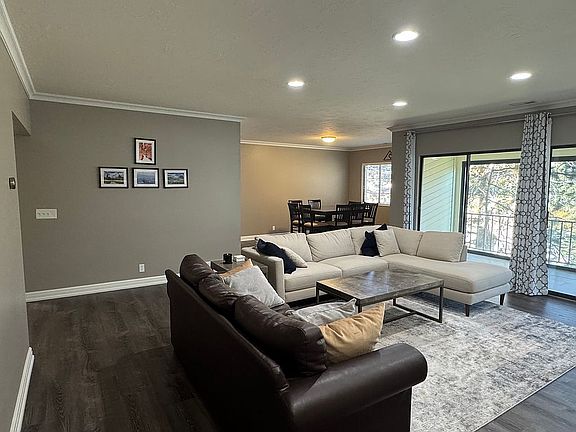 4th image of 2510 S Elizabeth St APT 5