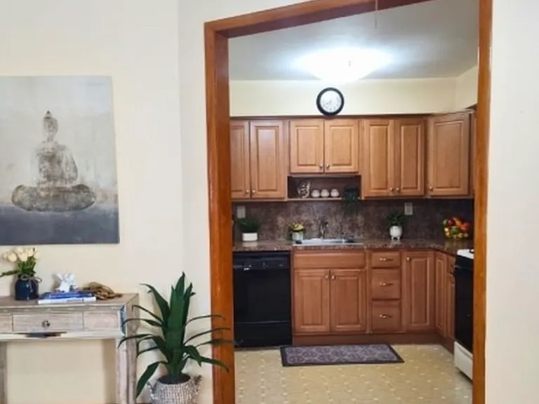 158 Pierre Ave #1 — Photo 9