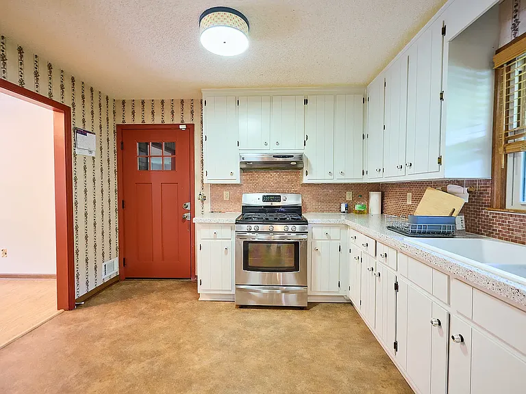 41 Hi Jinx Dr — Photo 3