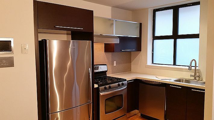 1st image of 164 Grand St APT 1A