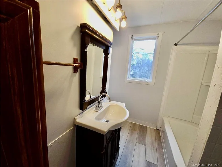 303 Newtown Ave — Photo 17