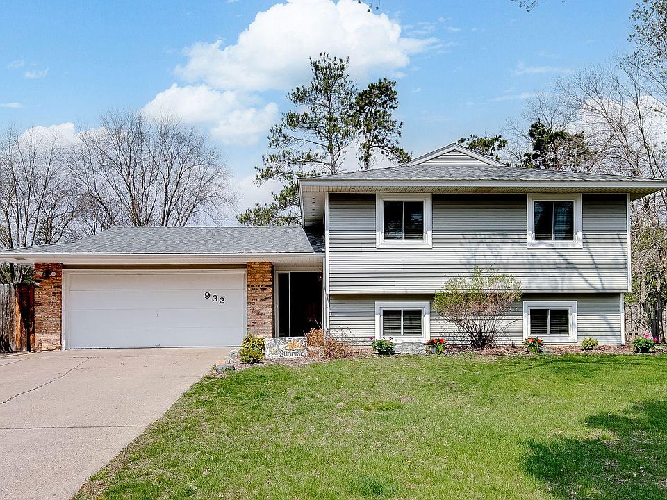1st image of 932 Sunrise Ave
