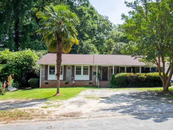 1020 Natchez Trl, West Columbia, SC 29169