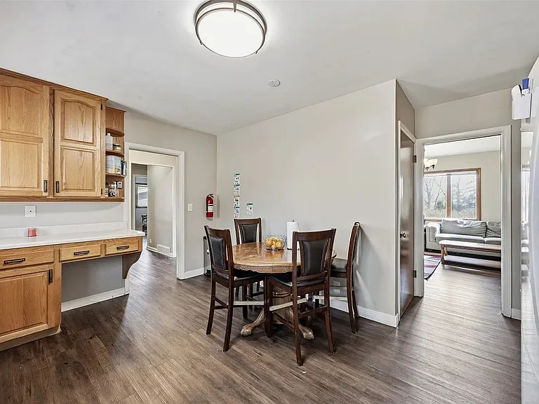 521 29th St NE — Photo 13