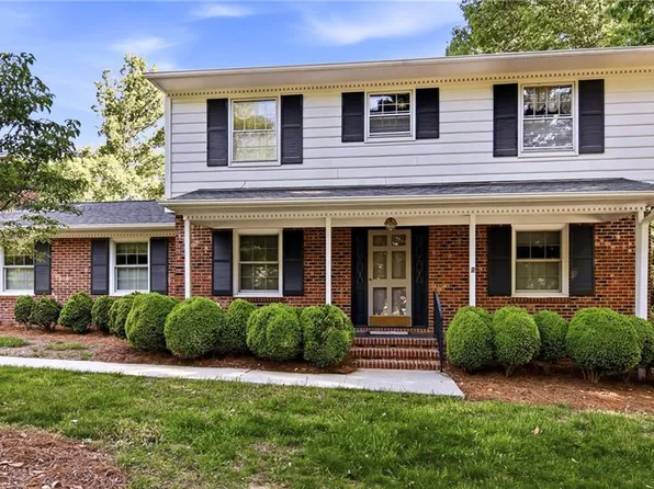 3510 Cotswold Ter, Greensboro, NC 27455