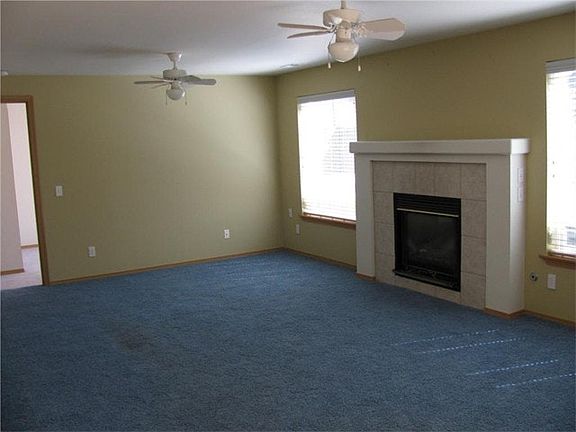 5th image of 1226 195th St SW