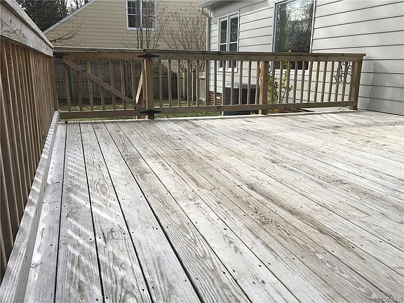 4th image of 4433 Lumberjack Ln