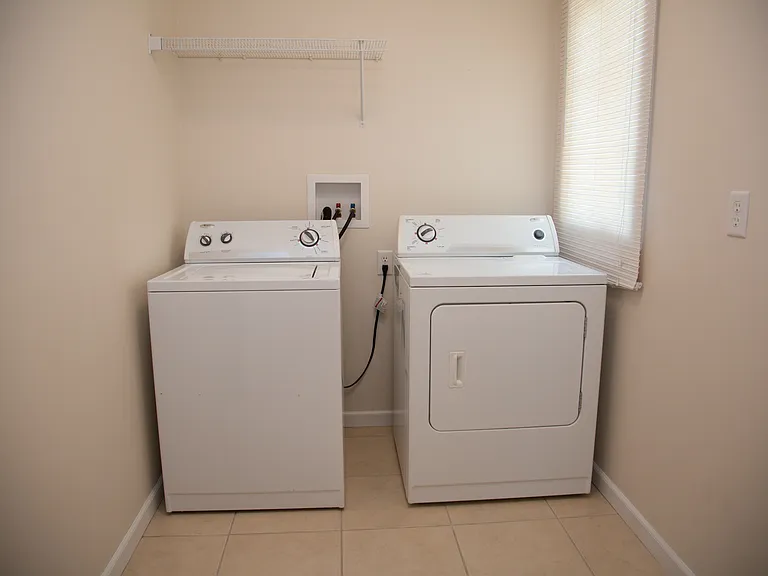 2270 Fawnview Dr — Photo 13