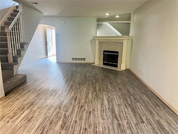 4th image of 5623 NW Plantation Dr
