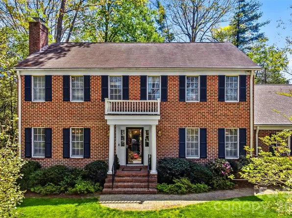 1218 Everette Pl, Hendersonville, NC 28791