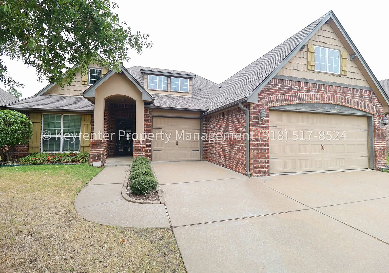 Beautiful 3bed 2bad house in Jenks — Photo 1