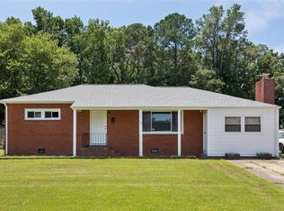 125 Woods Rd, Newport News, VA 23601