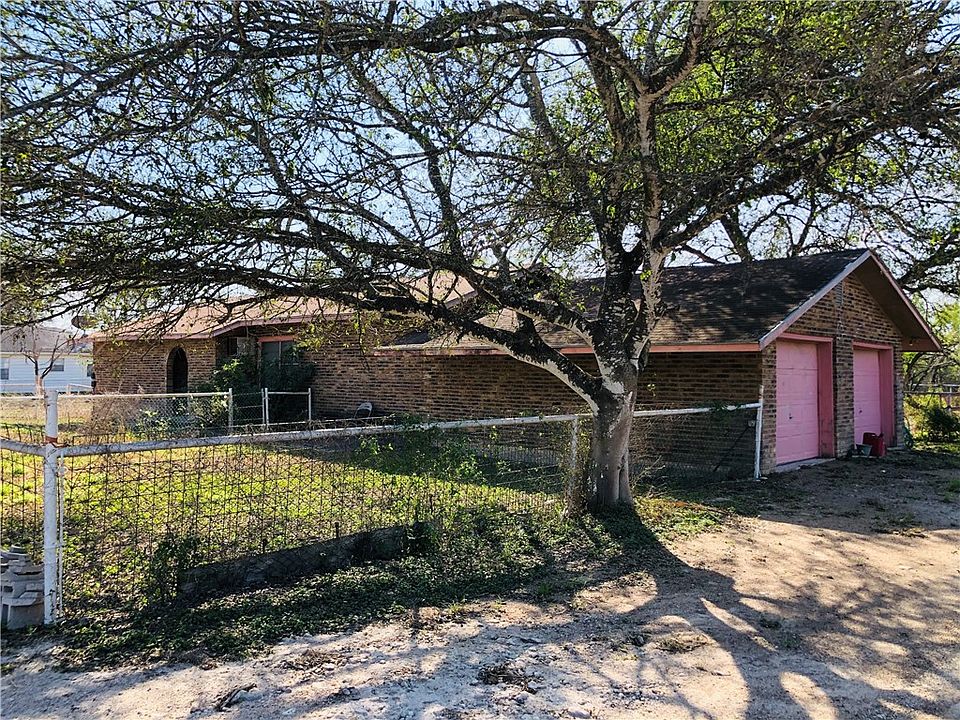 409 N Main St, Freer, TX 78357 Zillow