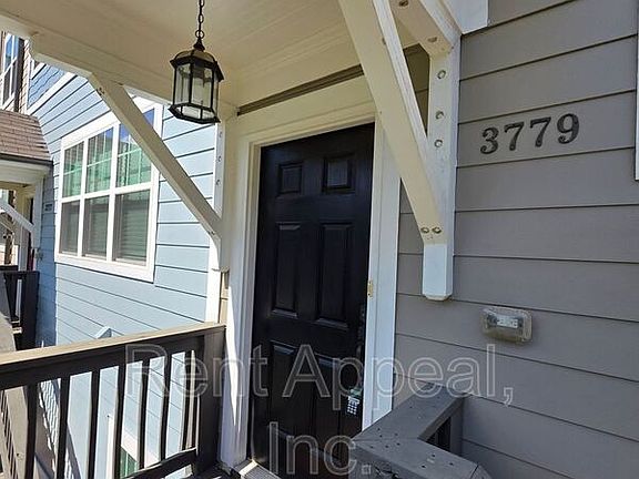 2nd image of 3779 Oxford Cir