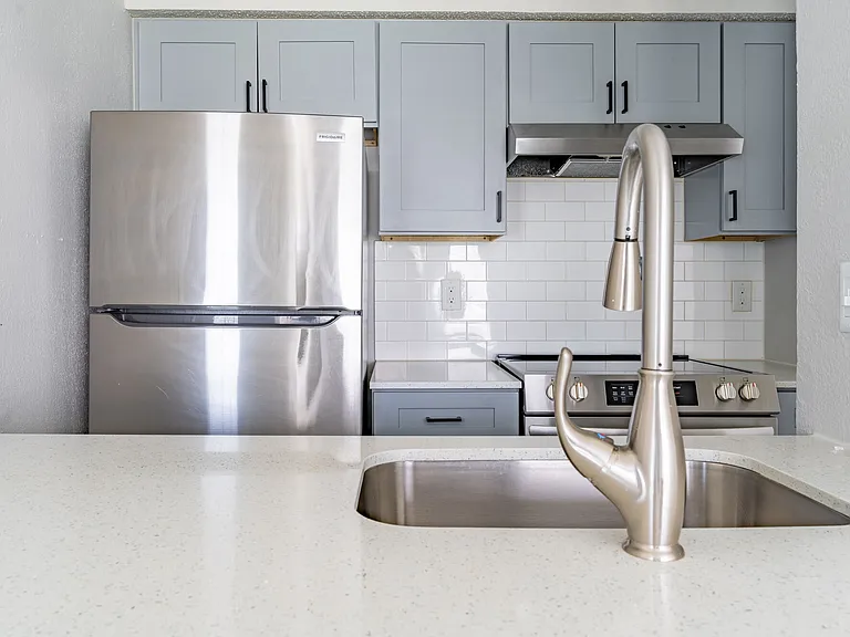 Ronan Apartment Homes — Photo 45