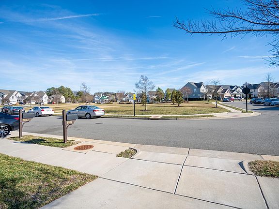 4th image of 8874 Ringview Dr