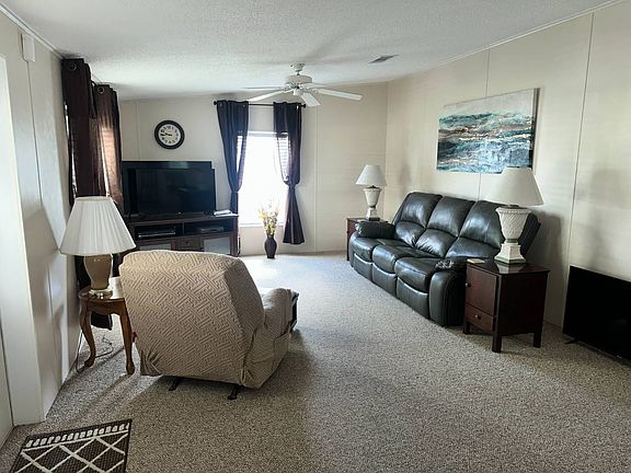 3rd image of 1058 La Costa Ln #100