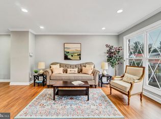 820 Reverdy Rd, Baltimore, MD 21212