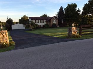 401 Menelaus Rd, Berea, KY 40403