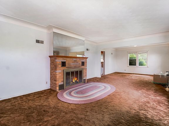 5th image of 3716 E G Ave