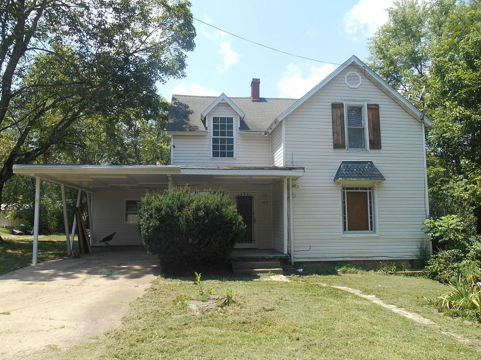 1st image of 409 Locust St