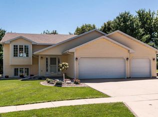 3418 42nd St NW, Rochester, MN 55901