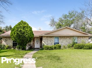 2928 Shadwell St, Mesquite, TX 75149