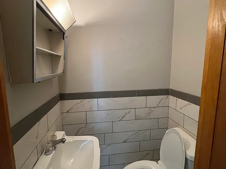 473 Dooley St — Photo 10