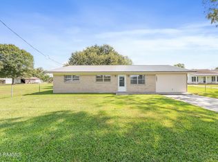 1051 Bushville Hwy, Arnaudville, LA 70512