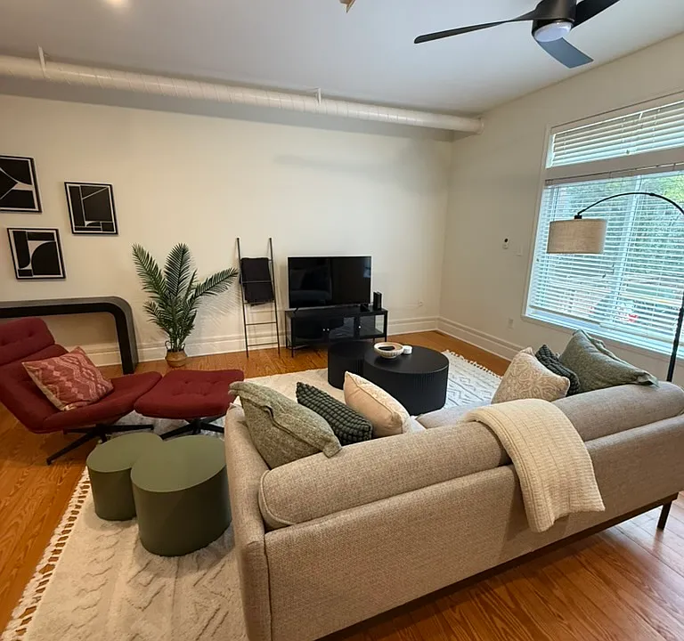 404 N Laurel Ave #14