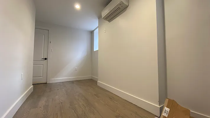 Rented by Nooklyn NYC LLC | media 58