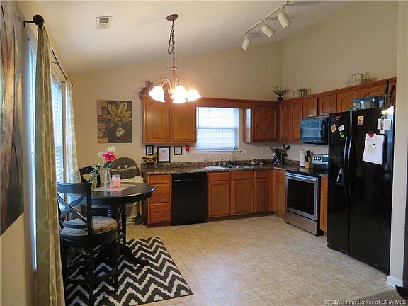 5th image of 506 Presley Ln