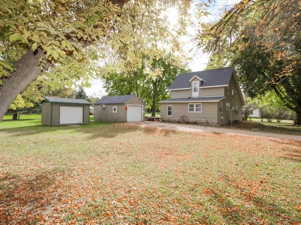 155 2nd St, Delhi, MN 56283
