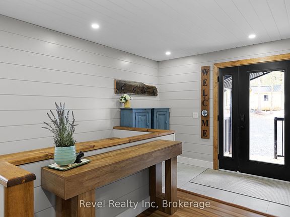 4th image of 84 Woods Rd