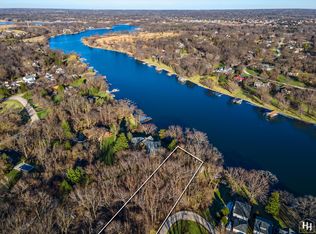 23963 N Hickory Nut Grove Rd, Cary, IL 60013