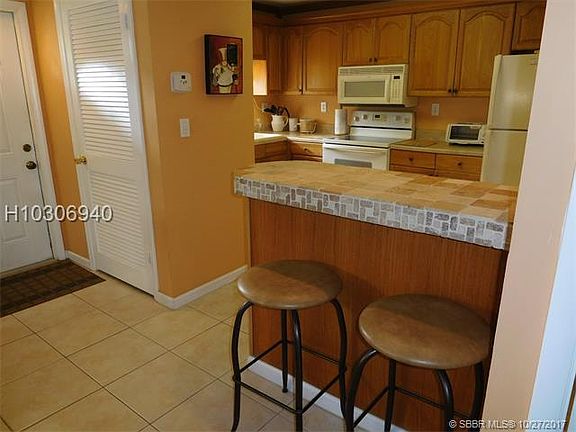 4th image of 8901 S Hollybrook Blvd APT 106