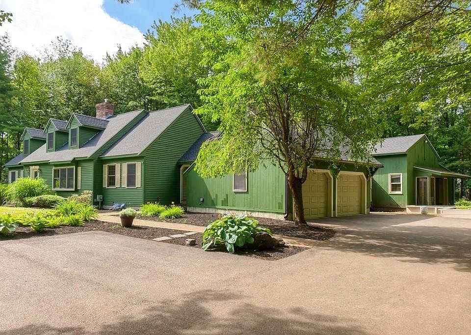 1st image of 56 Woodland Dr
