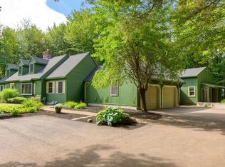 56 Woodland Dr, Lunenburg, MA 01462