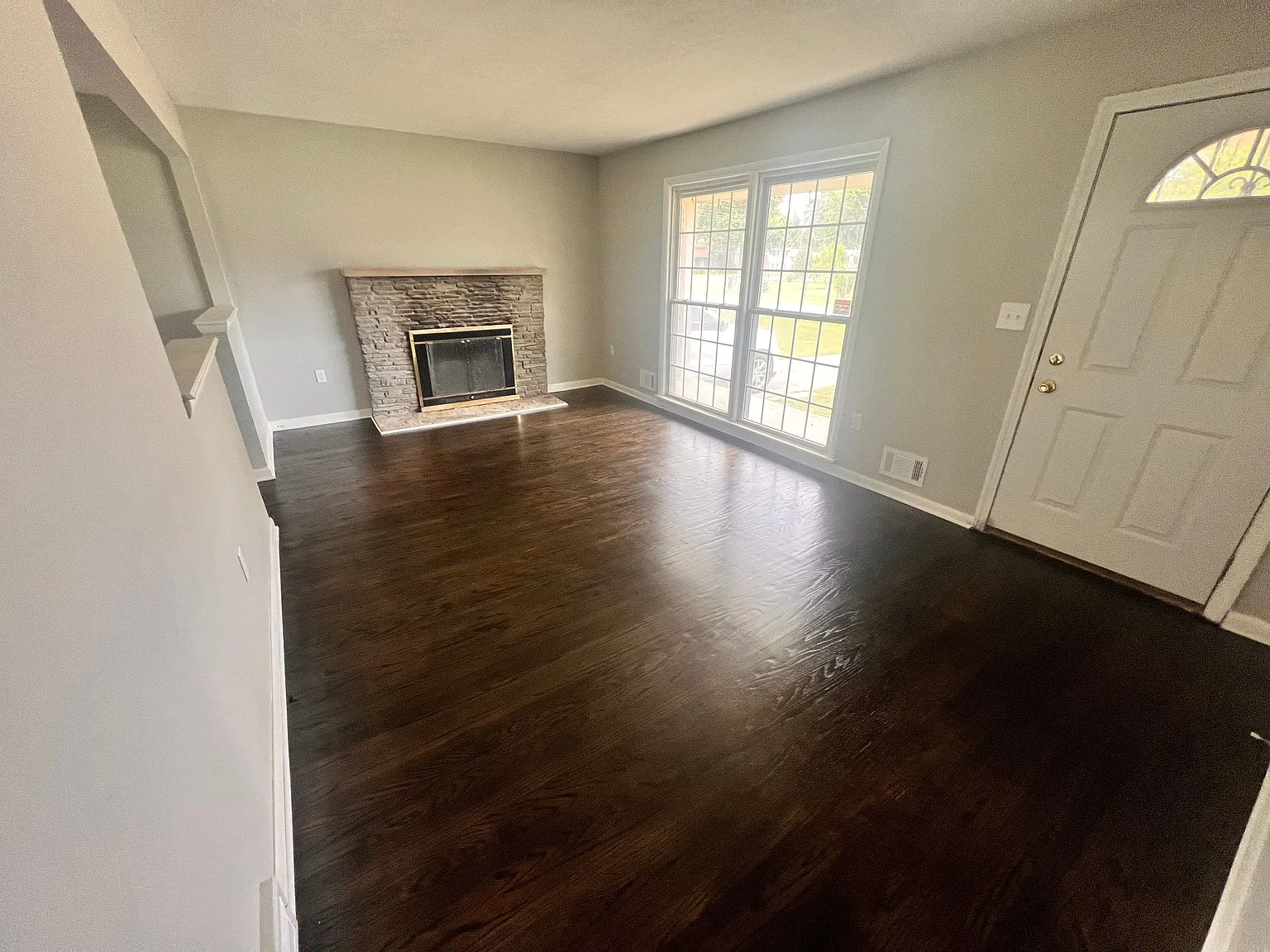 Jamaica Drive, 7527 - 1 — Photo 3